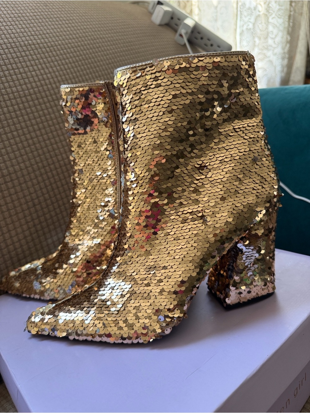 Madden Girl Silver/Gold Sequin REVERSIBLE Pointed Toe Heels - 8.5